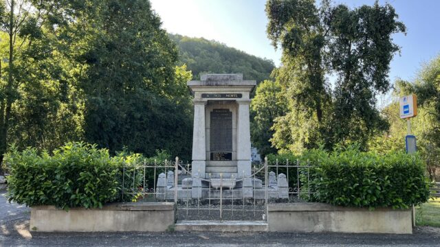 Monument aux Morts – Roquefeuil